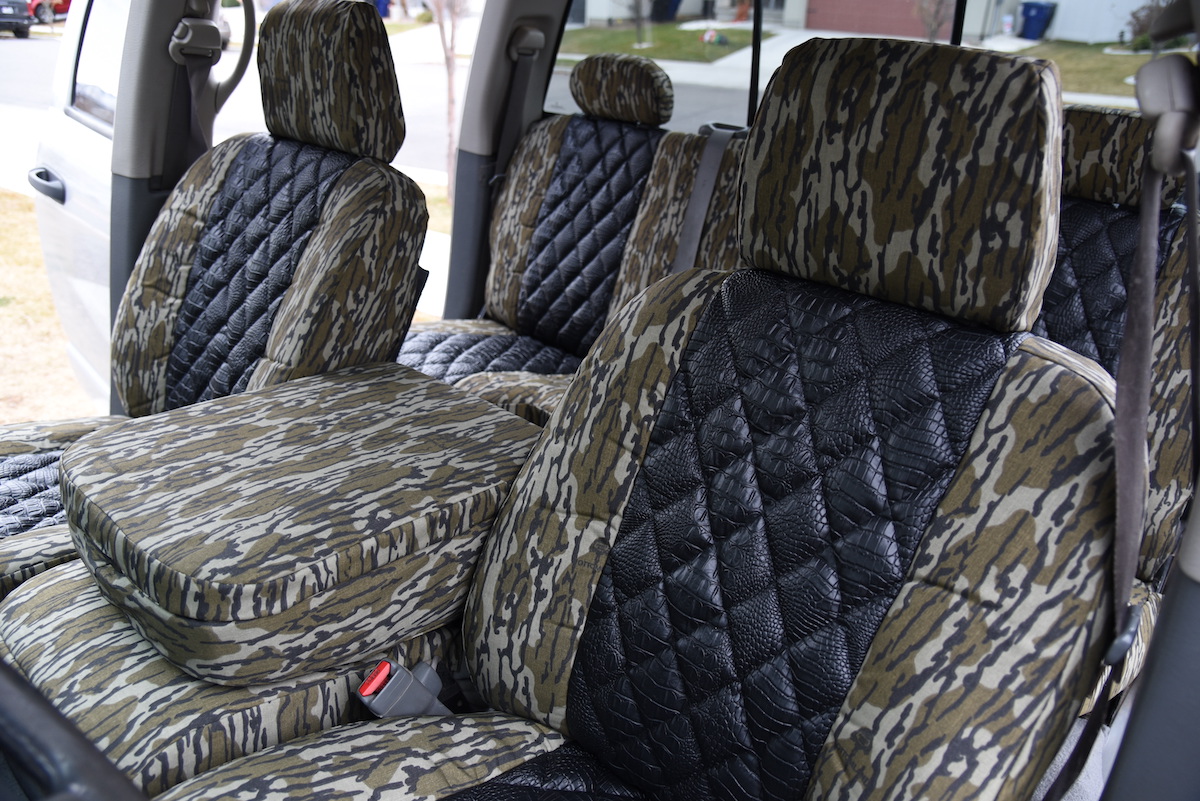 2009 RAM 2500 Midnight Croc Mossy Oak Bottomland | Covers and Camo