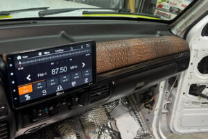 1997 Ford F350


Fabric:  Java Croc 


Product: Exotic - Gold Series