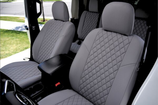 2020 Jeep Gladiator


Insert: Light Gray Neoprene
 Trim: Light Gray Neoprene

Product: Neoprene - Silver Series