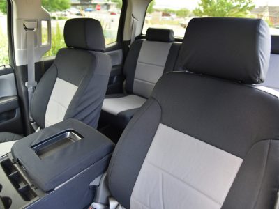 <b>
2015 Chevy Silverado 2500
</b>
<br>
Insert: Charcoal Dura EZ-Care D26 (Canvas)
</br>Trim: Black Dura EZ-Care D01 (Canvas)
<br> Product: Canvas - Gold Series </br> Black and Charcoal Dura EZ-Care