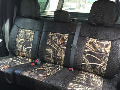 <b>
2014 Ford F-150
</b>
<br>
Insert: Realtree® Max-4 HD® C64 (Canvas)
</br>Trim: Ebony Croc E40 (Sim. Leather)
<br> Product: Exotic - Gold Series </br> | Covers and Camo