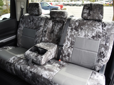 <b>
2017 Toyota Tundra
</b>
<br>
Insert: Medium Gray Ostrich E14 (Sim. Leather)
</br>Trim: Kryptek Raid C72 (Canvas)
<br>Product: Camo - Gold Series </br> | Covers and Camo