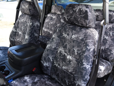 <b>2009 GMC Sierra 2500</b><br>Insert: TrueTimber Urban C81 (Canvas)<br>Trim: TrueTimber Urban C81 (Canvas)<br>Product: Camo - Gold Series | Covers and Camo