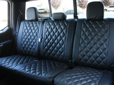 <b>
2020 Ford F150
</b>
<br>
Insert: Black Ostrich E01 Diamond (Sim. Leather)
</br>Trim: Black Sof-Touch S01 (Sim. Leather)
<br>Product: Exotic - Gold Series</br> | Covers and Camo