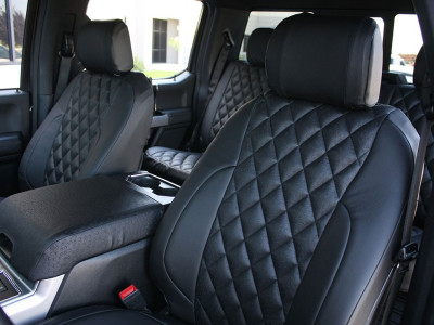 <b>
2020 Ford F150
</b>
<br>
Insert: Black Ostrich E01 Diamond (Sim. Leather)
</br>Trim: Black Sof-Touch S01 (Sim. Leather)
<br>Product: Exotic - Gold Series</br> | Covers and Camo