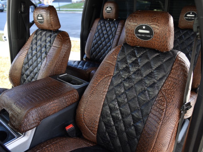 <b>
2018 Ford F-350
</b>
<br>
Insert: Midnight Croc E43 Diamond (Sim. Leather)
</br>Trim: Java Croc E42 (Sim. Leather)
</br>Product: Exotic - Gold Series Exotic Seat Covers