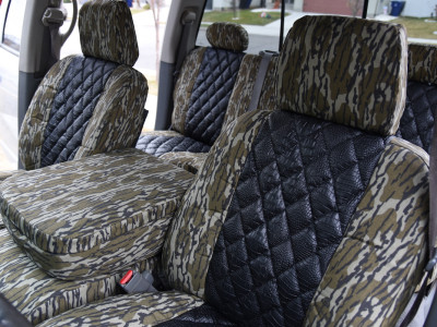 <b>
2009 RAM 2500
</b>
<br>
Insert: Midnight Croc (Sim. Leather)
</br>Trim: Mossy Oak Bottomland (Canvas)
</br> Product: Camo - Gold Series Mossy Oak Seat Covers