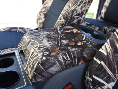 <b>
2022 Ford F-250
</b>
<br>
Insert: Black HD1000 (Canvas)
</br> Trim: Realtree Max-4 C64 (Canvas)
</br>Product: Camo - Gold Series | Covers and Camo