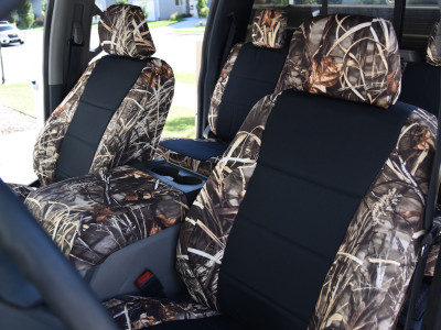 <b>
2022 Ford F-250
</b>
<br>
Insert: Black HD1000 (Canvas)
</br> Trim: Realtree Max-4 C64 (Canvas)
</br>Product: Camo - Gold Series | Covers and Camo