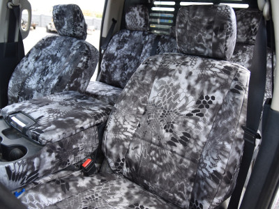 <b>
2017 RAM 3500
</b>
<br>
Insert: Kryptek® Raid™ C72 (Canvas)
</br>Trim:Kryptek® Raid™ C72 (Canvas)
<br> Product: Camo - Gold Series </br> | Covers and Camo
