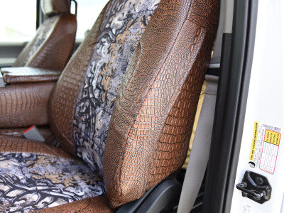 <b>
2019 Ford F-350
</b>
<br>
Insert: Goldberg Bone N Stone C74 (Canvas)
</br>Trim: Java Croc E42 (Sim. Leather)
<br> Product: Camo - Gold Series </br> 2019 Ford F-350 Side Airbag Custom Seat Cover in Java Croc Covers and Camo