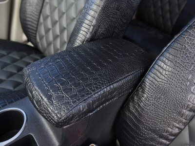 <b>
2013 Nissan Rogue
</b>
<br>
Insert: Charcoal Sof-Touch S26 Diamond (Sim. Leather)
</br>Trim: Midnight Croc E43 (Sim. Leather)
</br>Product: Exotic - Gold Series | Covers and Camo