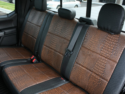 <b>
2019 Ford F-150
</b>
<br>
Insert: Java Croc E42 (Sim. Leather)
</br>Trim: Black Ostrich E01 (Sim. Leather)
<br>Product: Exotic - Gold Series</br> | Covers and Camo