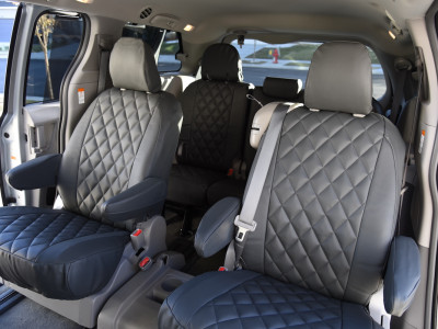 <b>
2019 Toyota Sienna
</b>
<br>
Insert: Charcoal Sof-Touch S26 Diamond (Sim. Leather)
</br>Trim: Charcoal Sof-Touch S26 (Sim. Leather)
<br> Product: Sim. Leather - Gold Series </br> | Covers and Camo