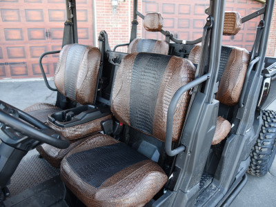 <b>
2022 Can Am Defender
</b>
<br>
Insert: Midnight Croc E43 (Sim. Leather)
</br>Trim: Java Croc E42 (Sim. Leather)
</br>Product: Exotic - Gold Series | Covers and Camo