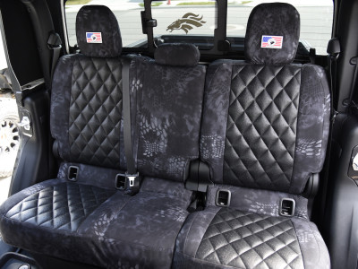 <b>
2008 Jeep Wrangler
</b>
<br>
Insert: Black Ostrich E01 Diamond (Sim. Leather)
</br> Trim: Kryptek Typhon C71 (Canvas)
</br>Product: Camo - Gold Series | Covers and Camo