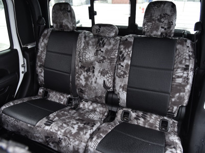 <b>
2023 Jeep Gladiator
</b>
<br>
Insert: Black Ostrich E01 (Sim. Leather)
</br>Trim: Kryptek Raid C72 (Canvas)
</br> Product: Camo - Gold Series | Covers and Camo