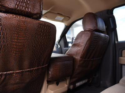 <b>
2014 Ford F150
</b>
<br>
Insert: Bone Croc E41 Diamond (Sim. Leather)
</br>Trim: Java Croc E42 (Sim. Leather)
</br>Product: Exotic - Gold Series | Covers and Camo