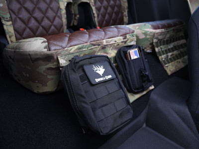 <b>
2023 Ford Bronco
</b>
<br>
Insert: Brown Ostrich E04 Diamond (Sim. Leather)
</br> Trim: MultiCam Original (Canvas)
</br> Product: Camo - Gold Series | Covers and Camo