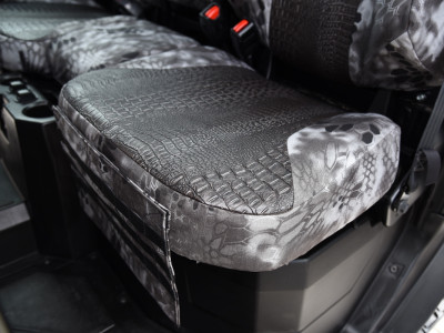 <b>2024 Polaris Ranger 1500
</b>
<br>
Insert: Ebony Croc (Sim. Leather)
</br> Trim: Kryptek Raid (Canvas)
</br> Product: : UTV | Covers and Camo