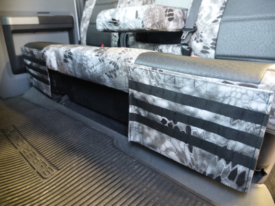 <b>
2016 Ford F-250
</b>
<br>
Insert: Black Ostrich E01 (Sim. Leather)
</br>Trim: Kryptek Raid C72 (Canvas)
</br>Product: Camo - Gold Series | Covers and Camo