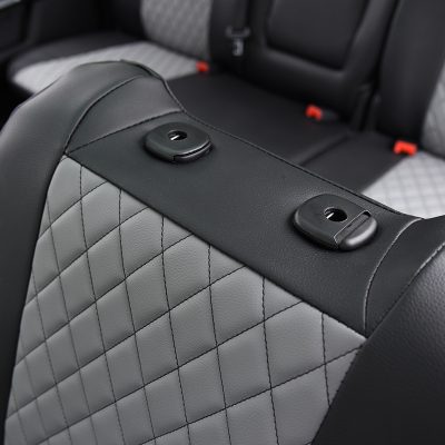 <b>
2022 RAM 1500
</b>
<br>
Insert: Light Gray Faux Leather Diamond Stitch
</br> Trim: Black Faux Leather
</br>Product: Faux Leather - Silver Series | Covers and Camo